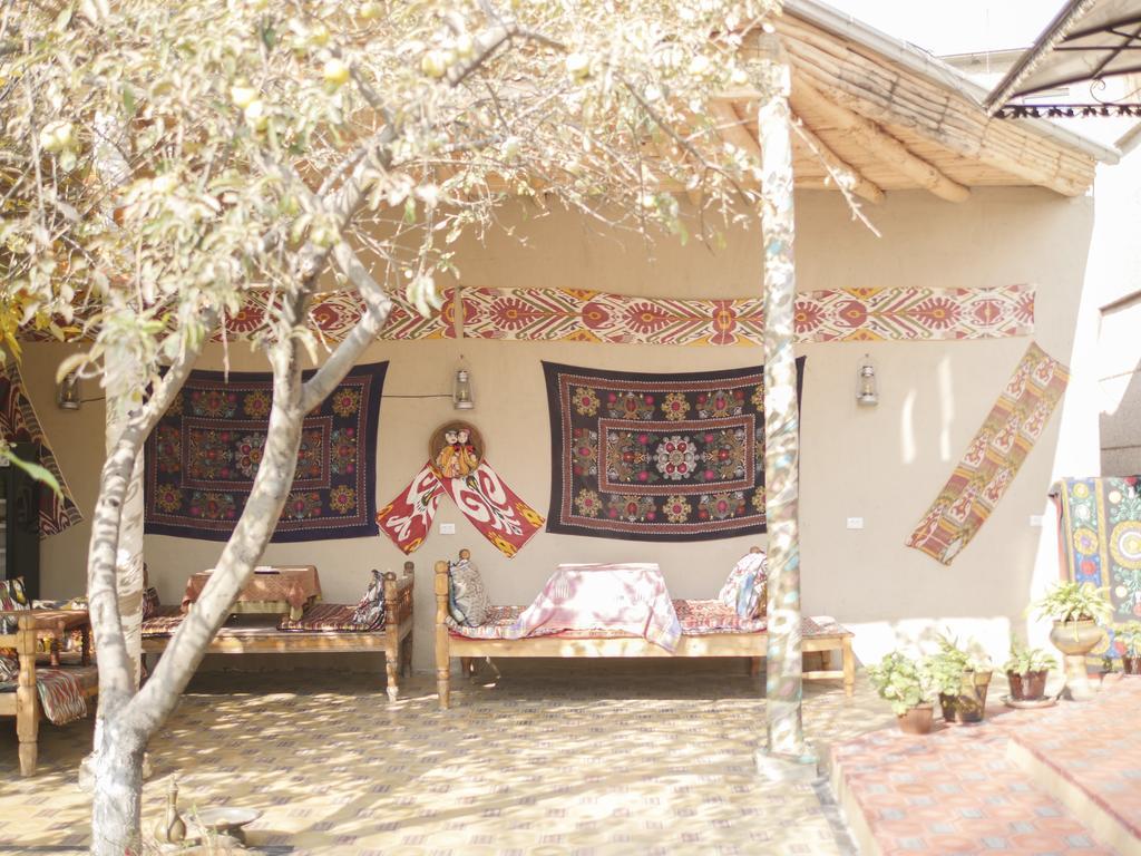 Guest House Ikathouse Marghilon Exterior foto